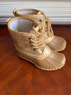 FabKids Gold Glitter Lace-Up Winter Boots